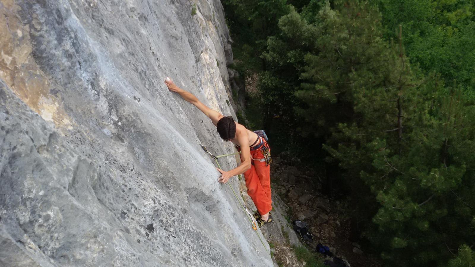 Giordano Renzani on Barbiturix (6b+/6c)
