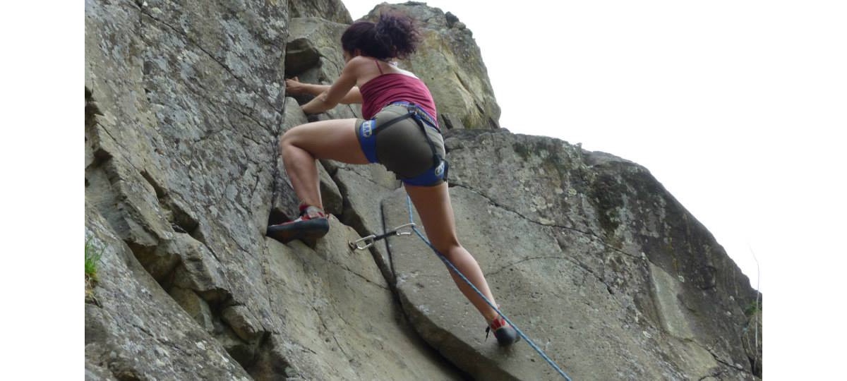 Viviana Smirnoff at the crux of Ciollospit (5b)