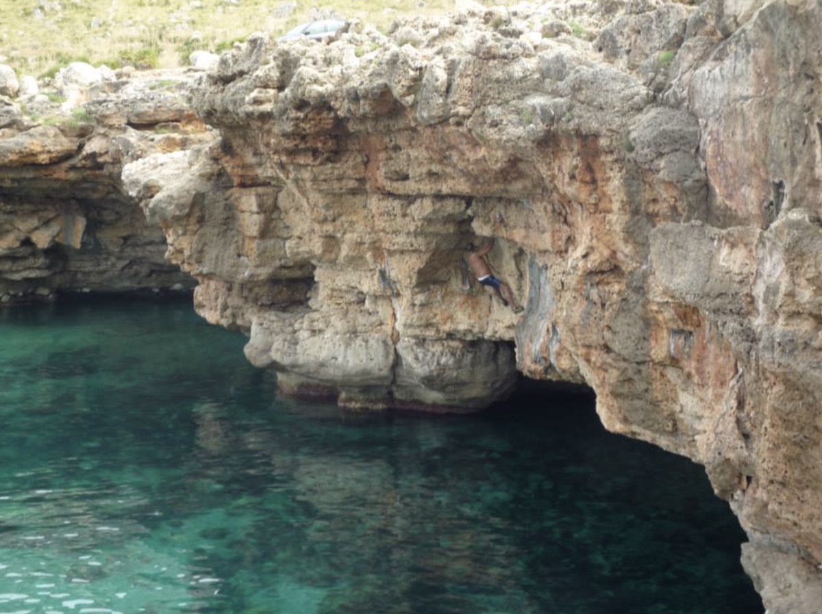 Deep Water Solo at Rocca Firriato
