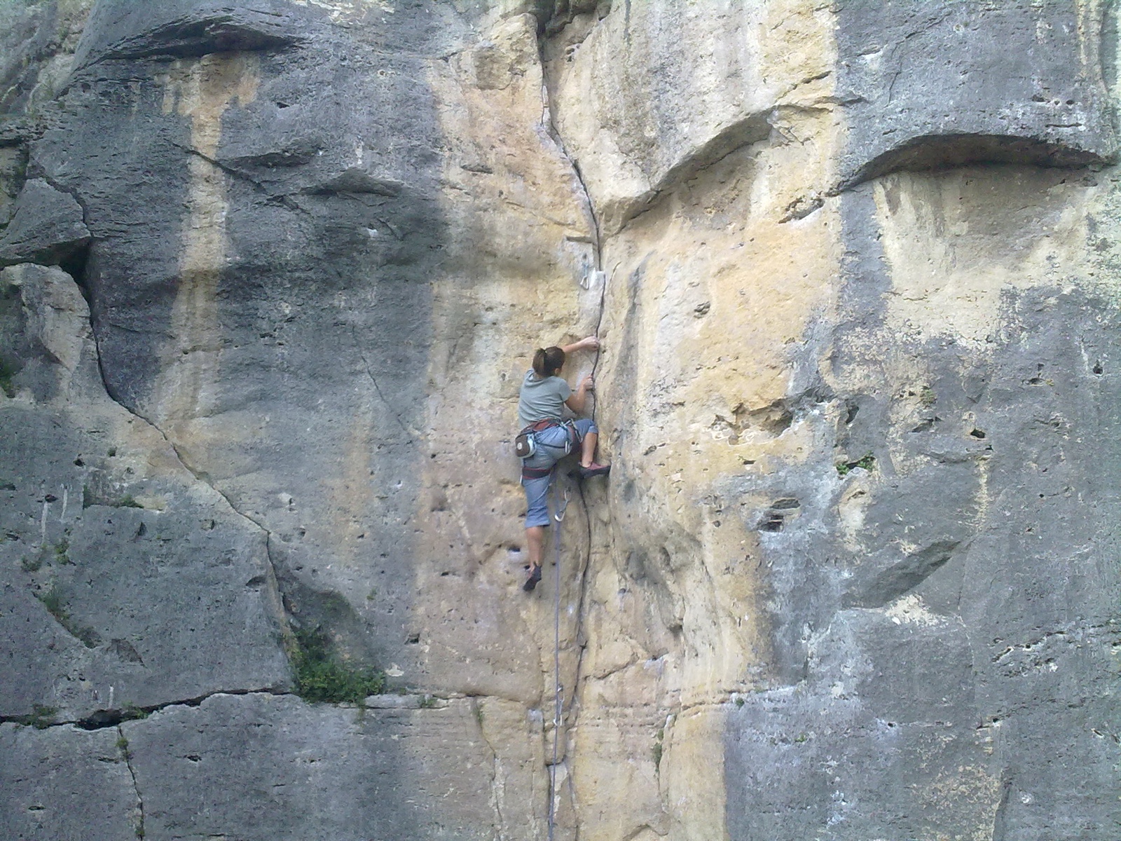 Silvia Gabrielli su Diedro Bachetti (6a+/6b)
