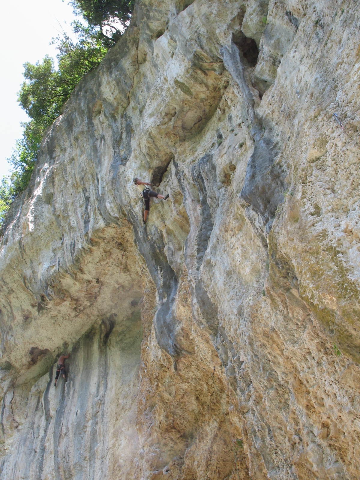 Elisa Perna on Don't touch me (7b+)