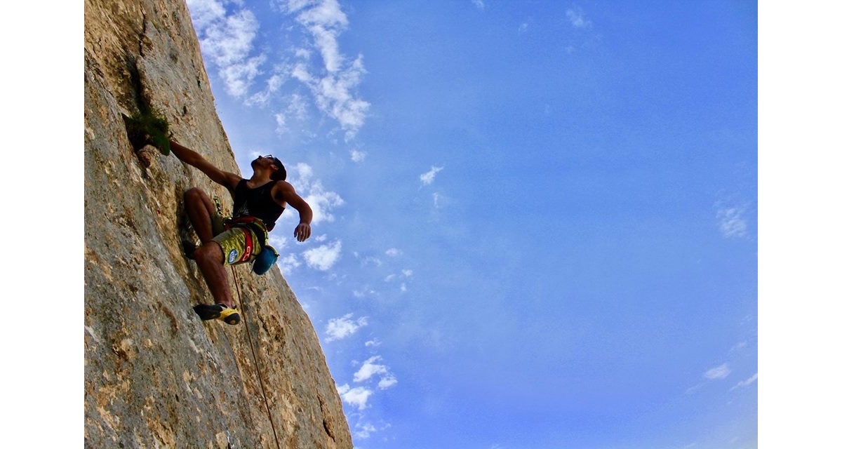 Andrea D'Addazio sent the first repeat of Genesi (8a+)