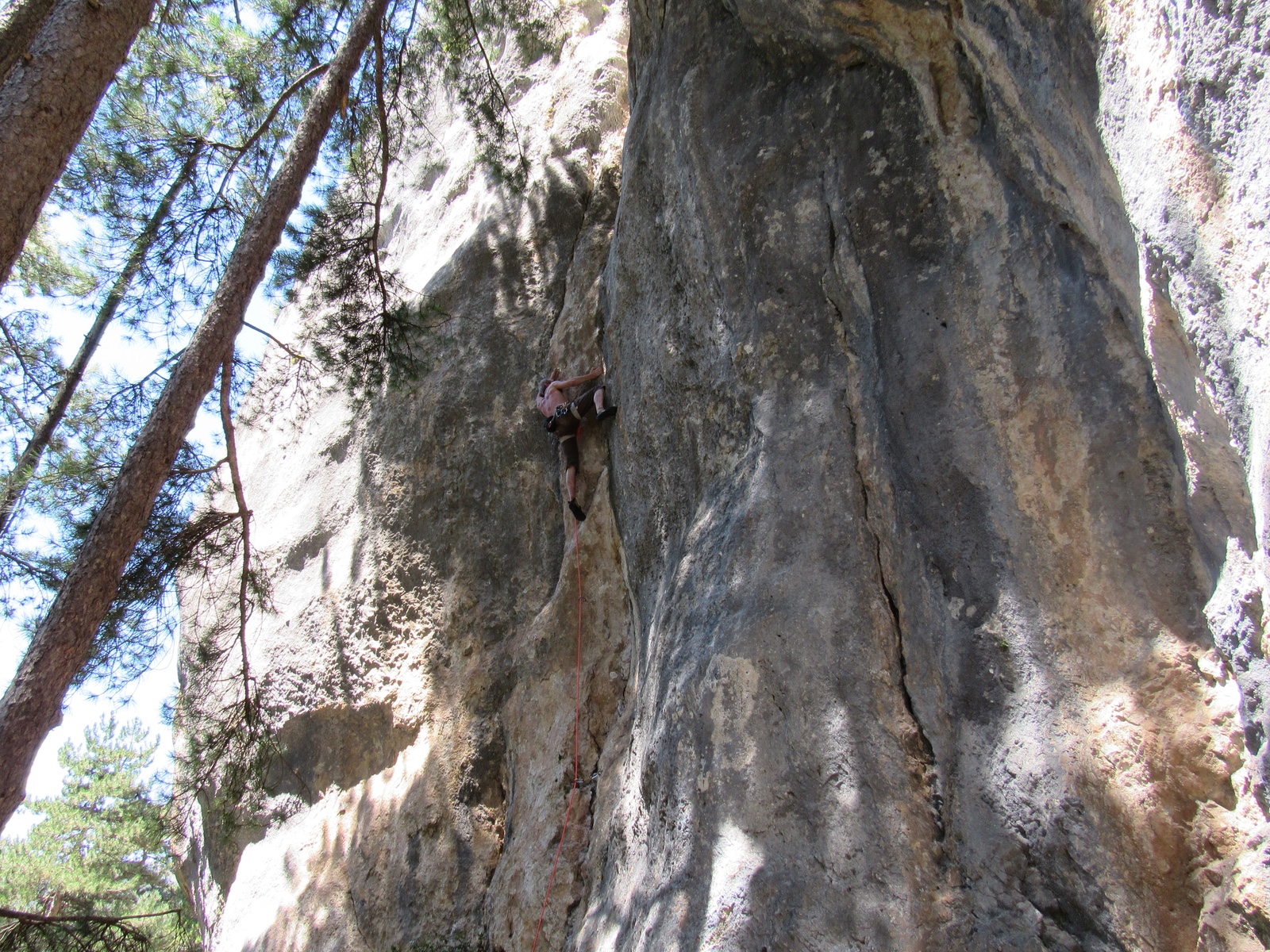 Giusppe Viola on Snikefinger (6b+)