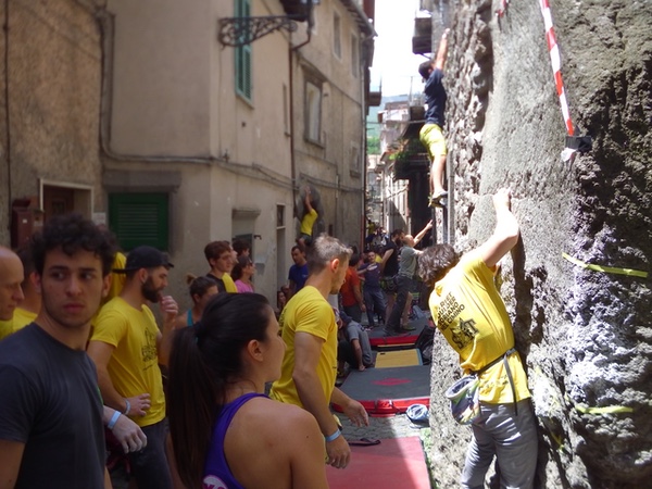 Street Boulder Soriano
