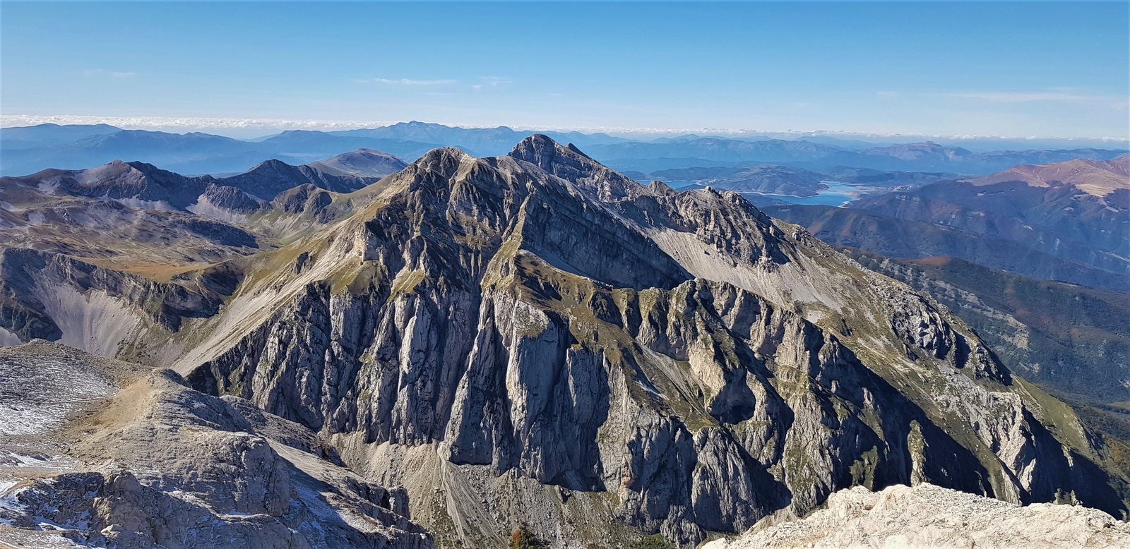 Pizzo Intermesoli and its pillars, from the West Peak of the Mount Gran Sasso
