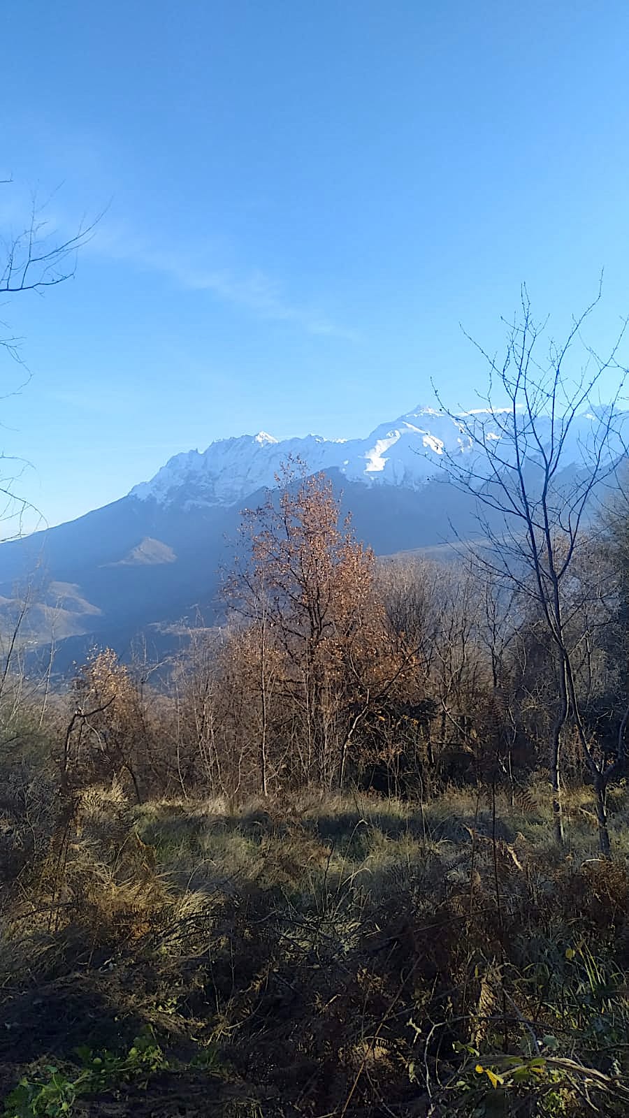 Placca del Tecchiaiolo: la vista sulla catena del Gran Sasso