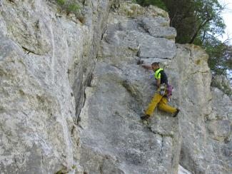 Aaron Golinucci on Bravo Moravio (6a+)