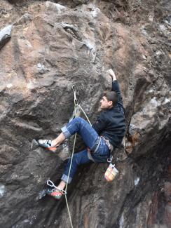 Kristian De Marchi on Nulla (7a)