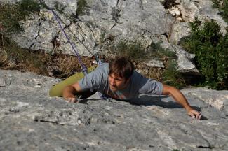 Claudio Stenti on Passaggio a Nord Ovest (7a)