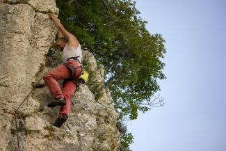 Sergio Brun in Ponze, at the end of the No name (6c) route