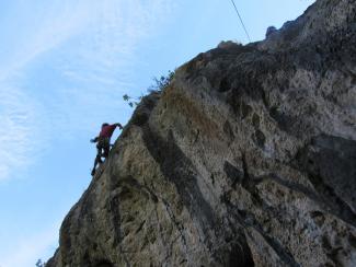 Luca De Simone at the end of Venere (7a+)