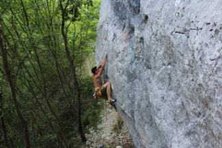 Andrea D'Addazio on Cara (8a)