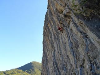 Andrea D'Addazio on Dragon (8a+)